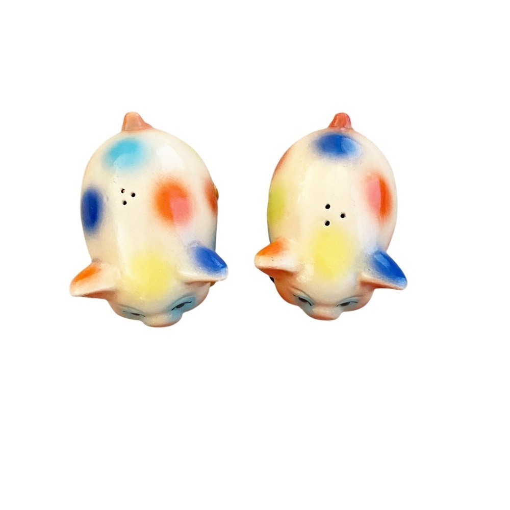 Vintage Midcentury Ceramic Pig Salt and Pepper Shakers - Picture 3 of 5
